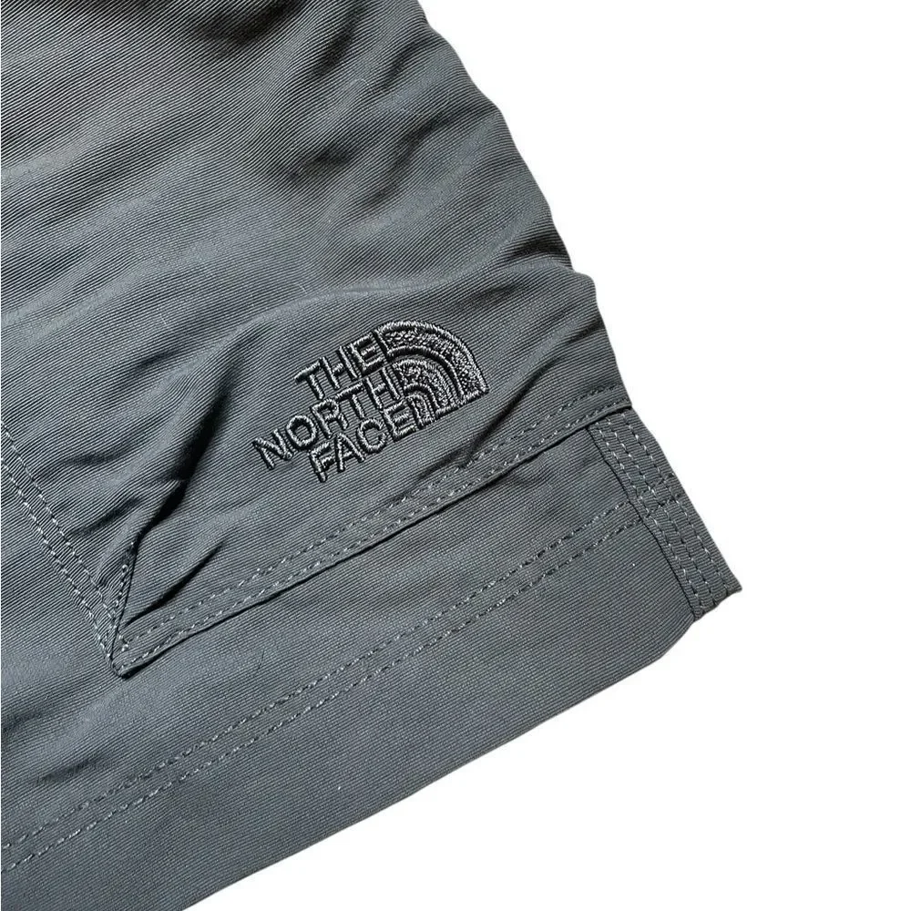 The North Face Men's Gray Cargo Shorts Size 38 Regular